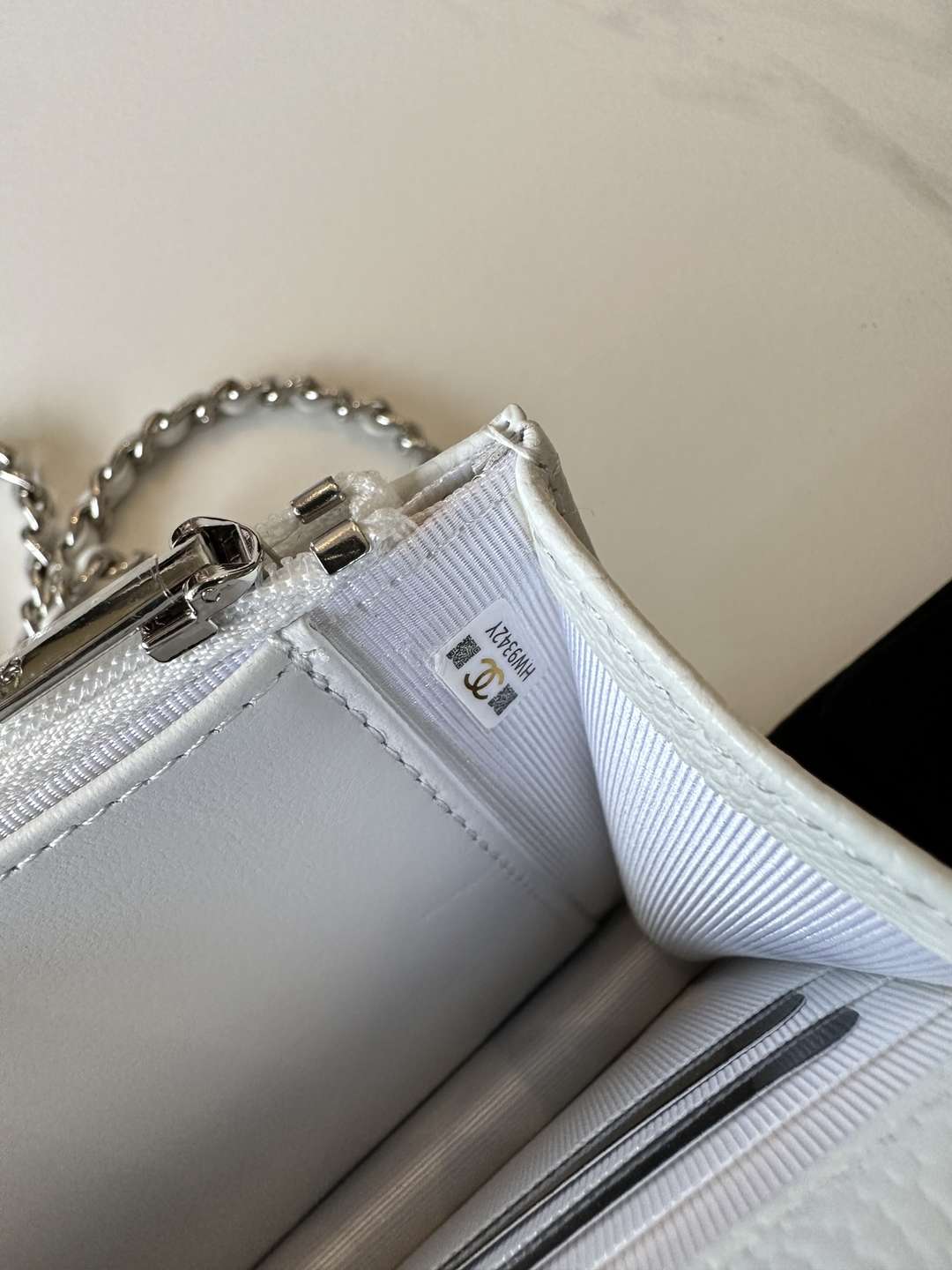 CHANEL Wallet On Chain