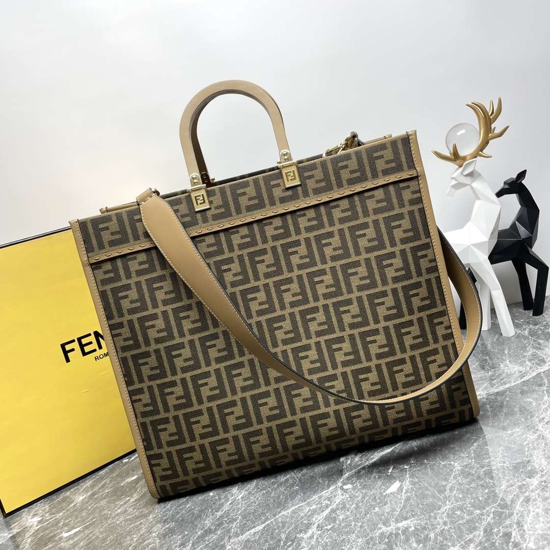 FENDI Sunshine Handbag