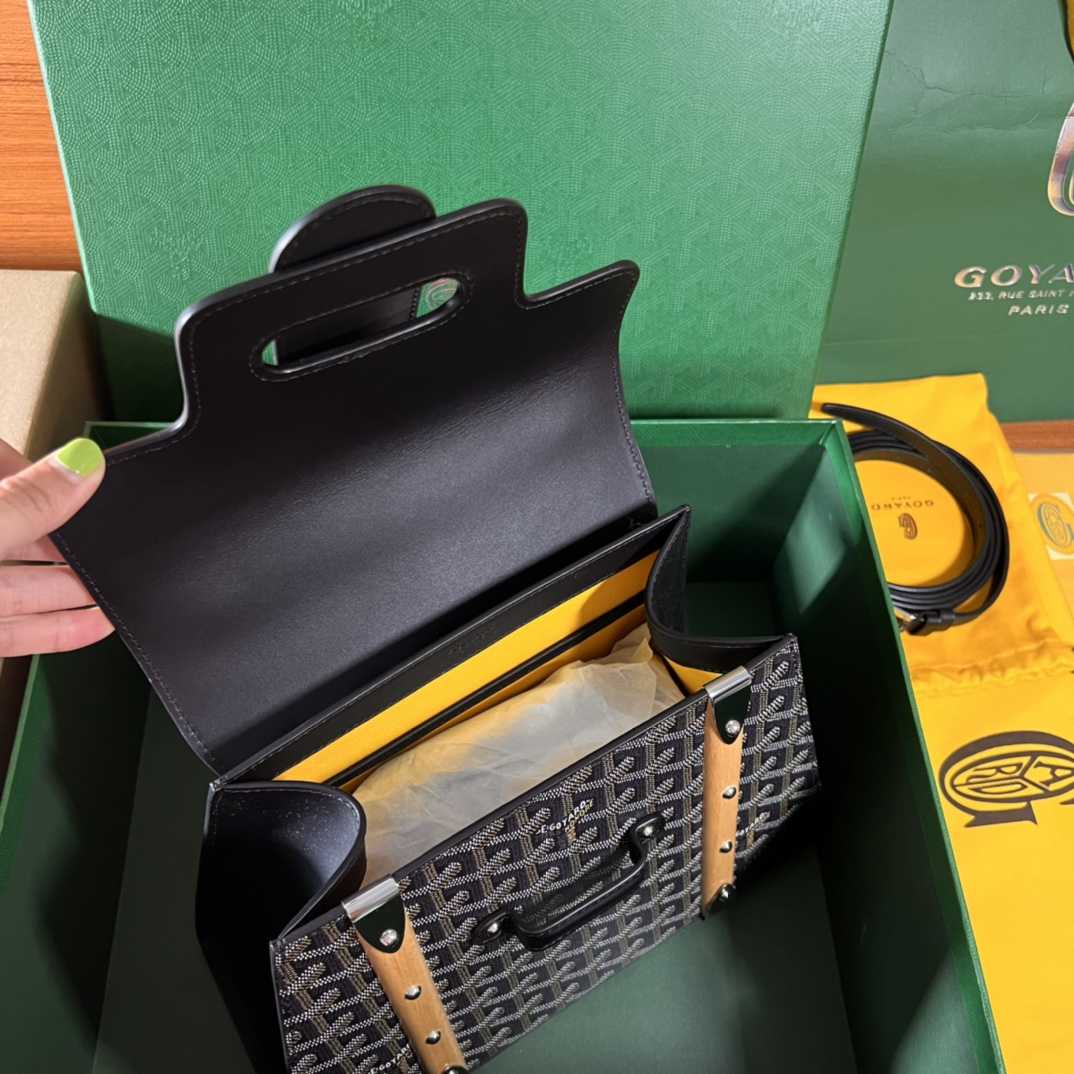 GOYARD Saigon Handbag