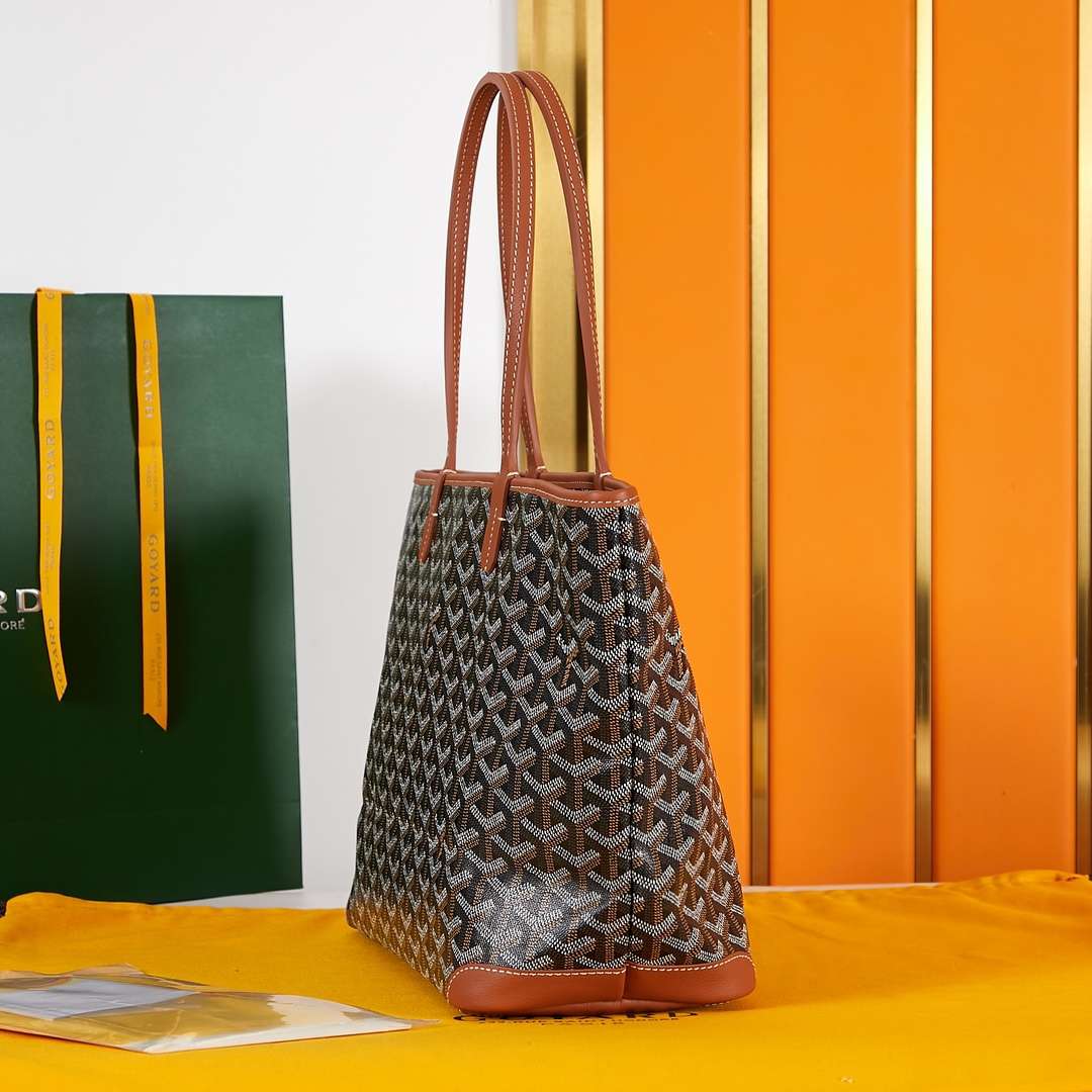 GOYARD Saint Louis Tote