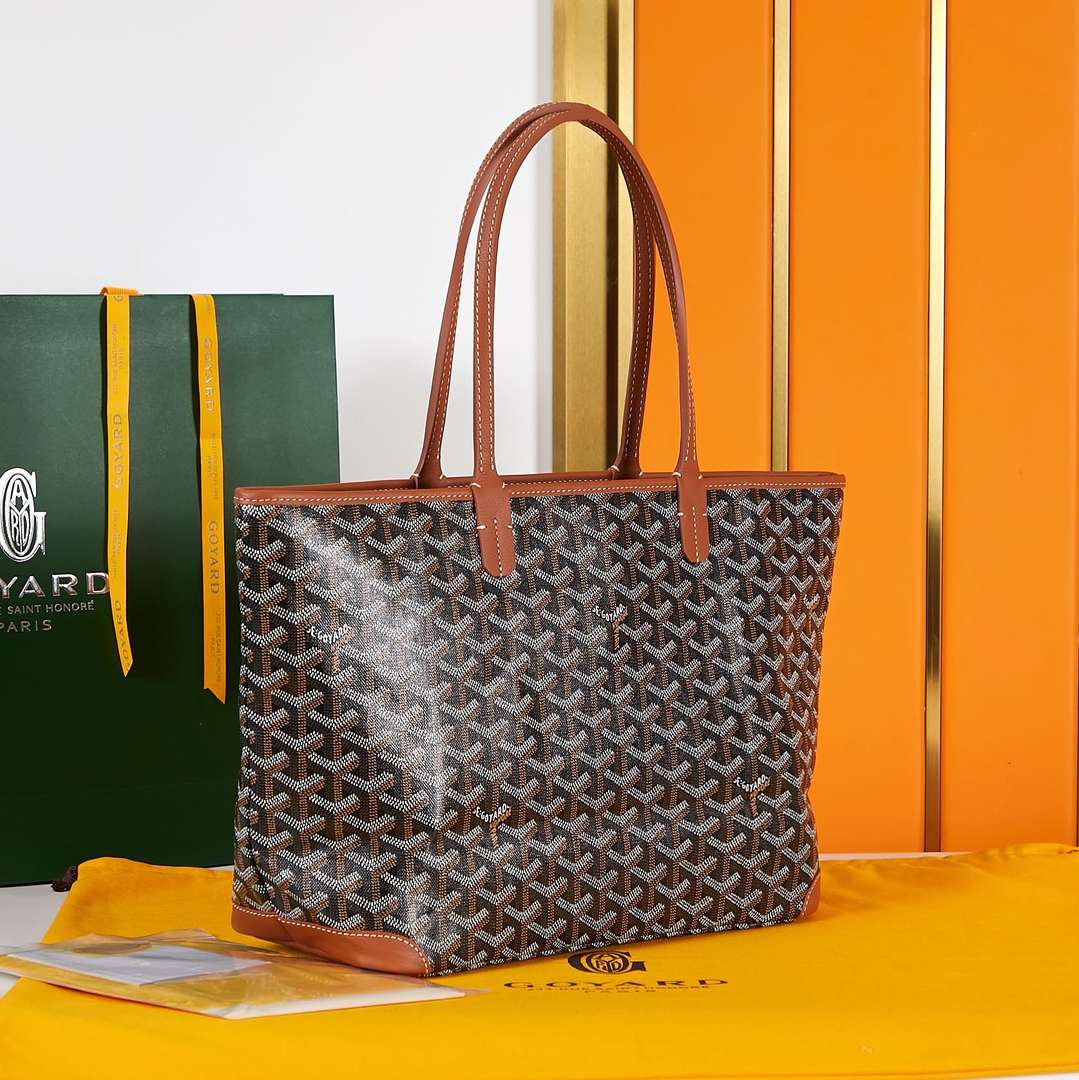 GOYARD Saint Louis Tote