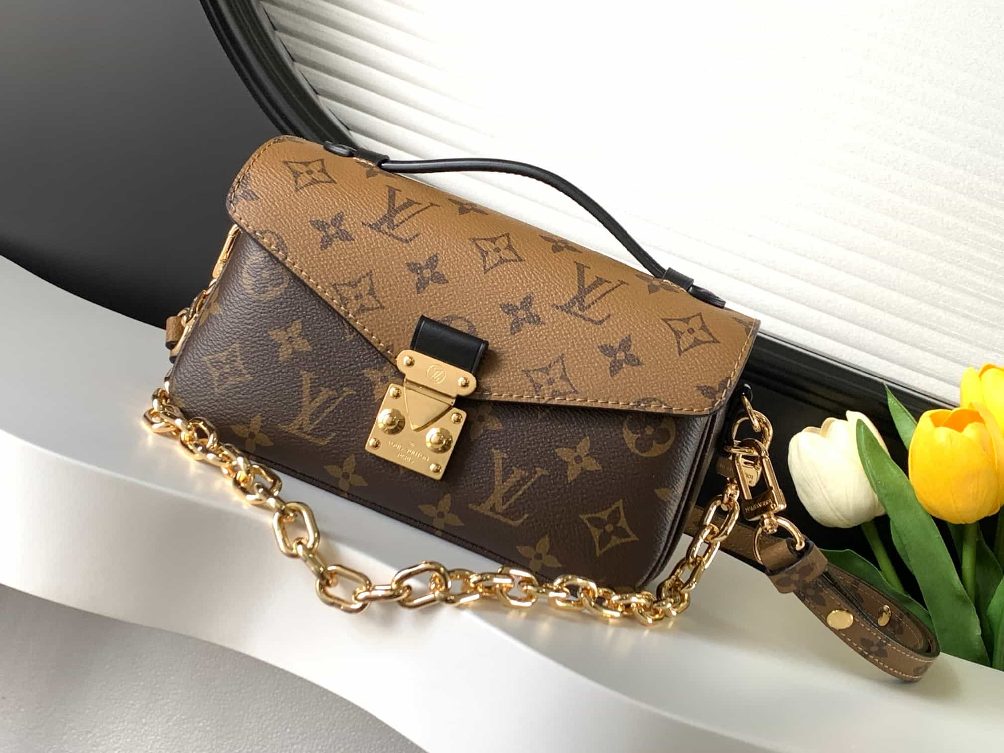 LOUIS VUITTON Women's Pochette Metis Shoulder Bag