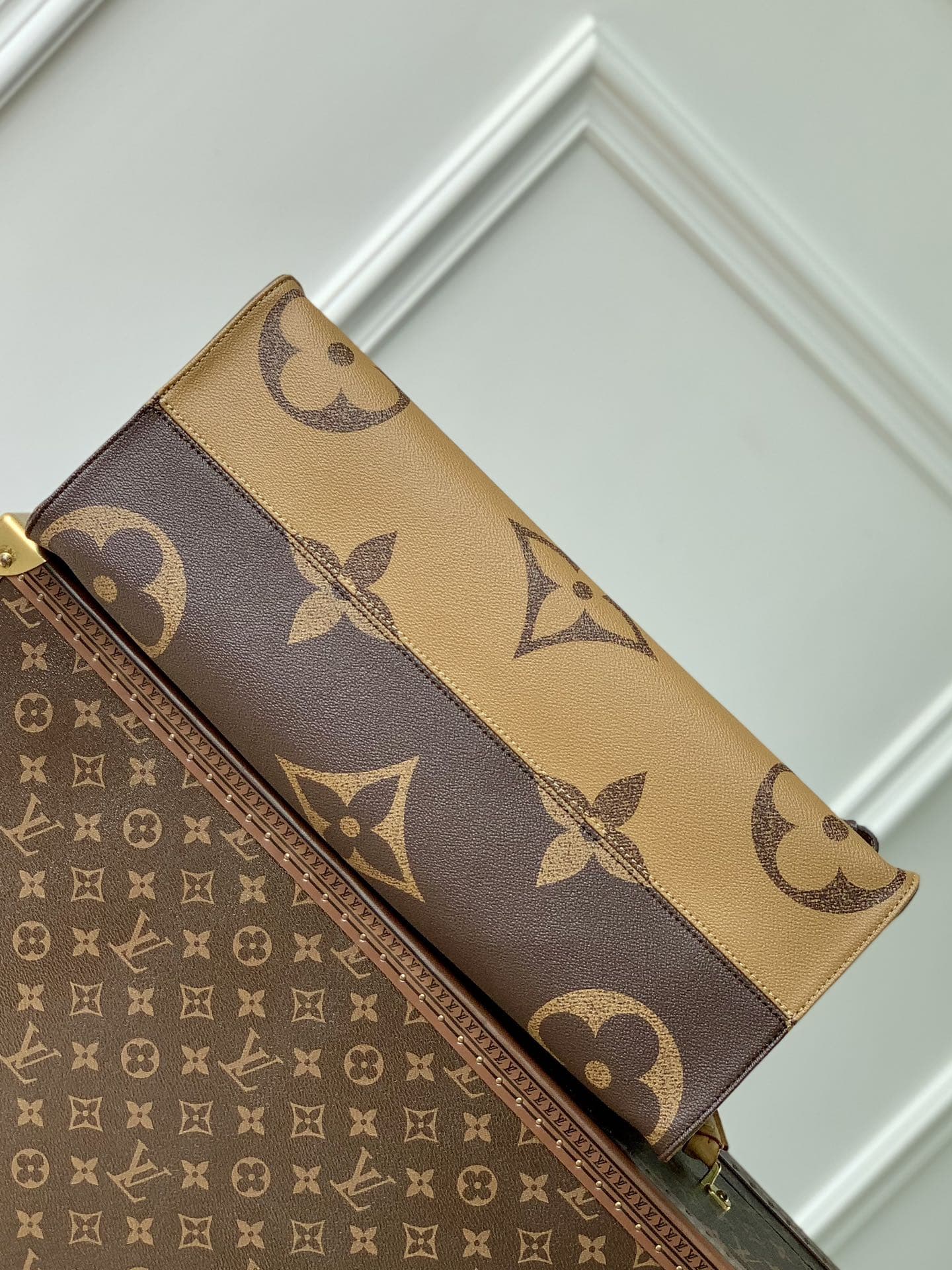 LOUIS VUITTON OnTheGo GM Handbag