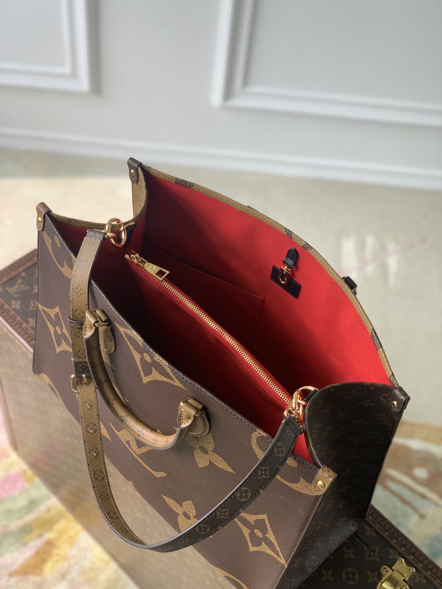 LOUIS VUITTON OnTheGo GM Handbag