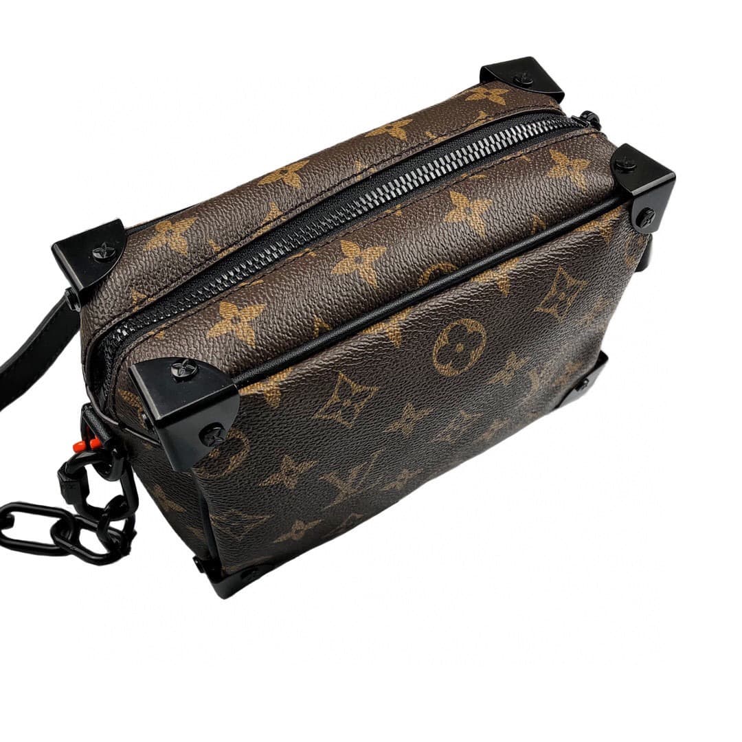 LOUIS VUITTON Men SOFT TRUNK Handbag