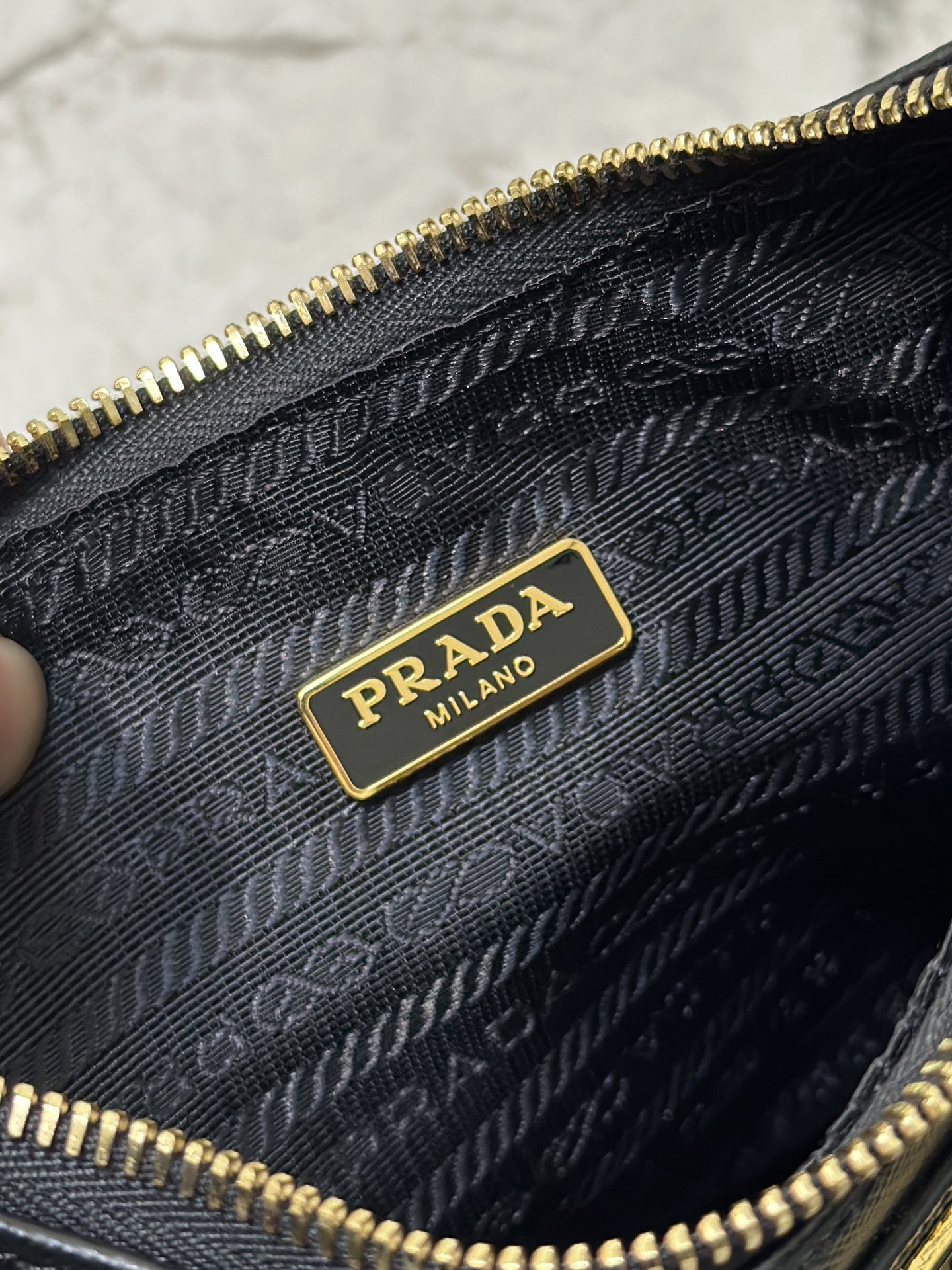 PRADA Re-Edition 2005 Shoulder Bags