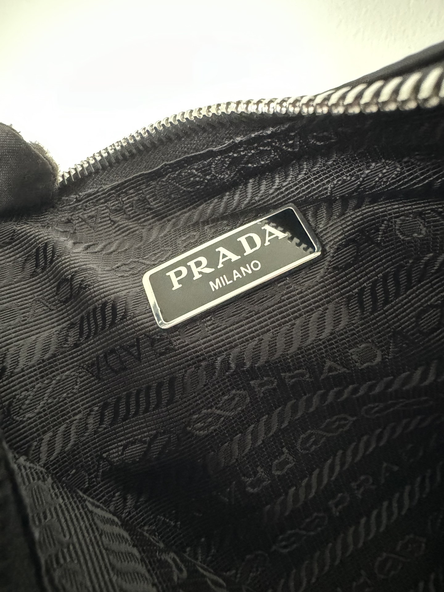 PRADA Re-Edition 2005 Shoulder Bag Nylon Black